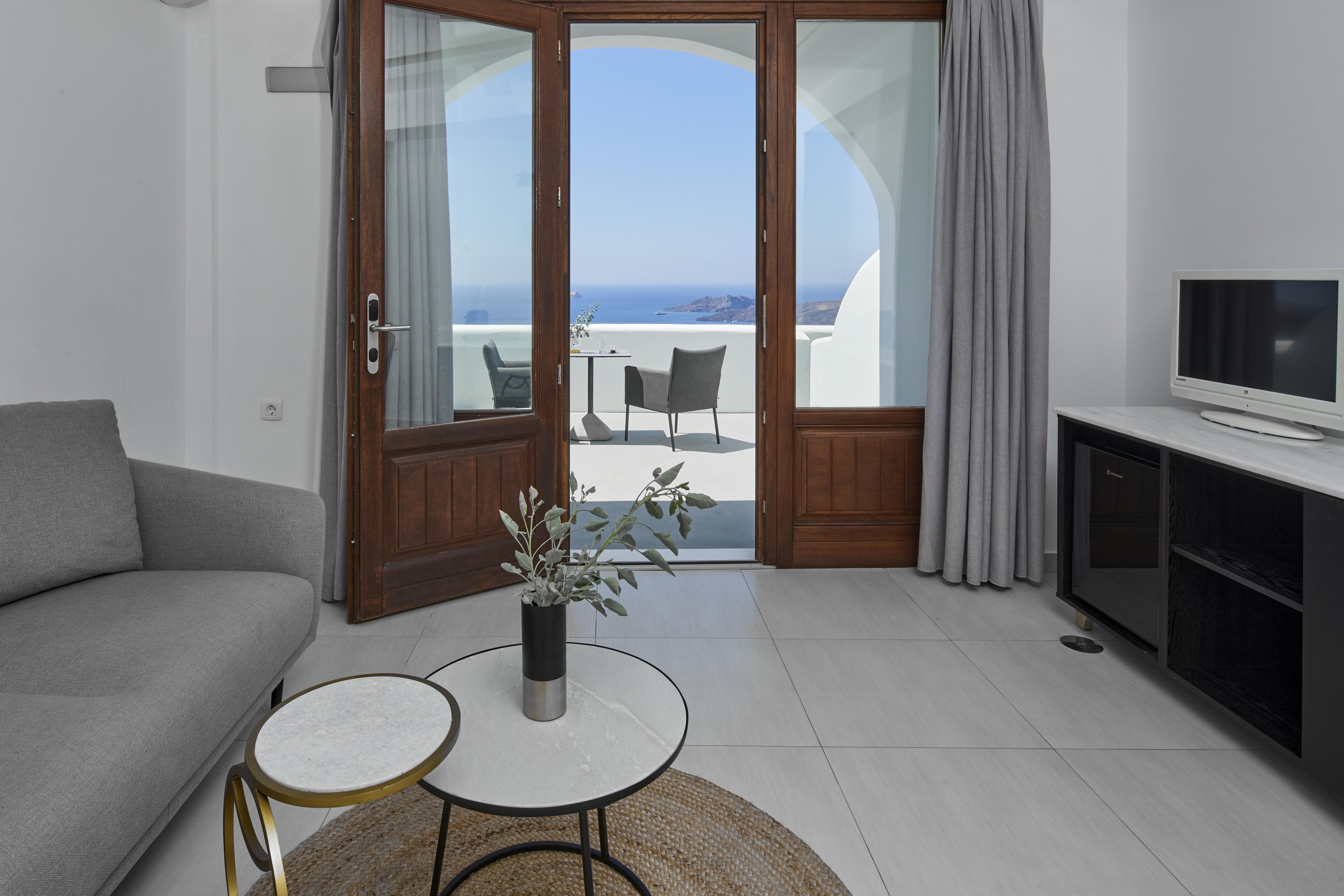 Petit Palace Suites (Adults Only) Fira  Exterior photo