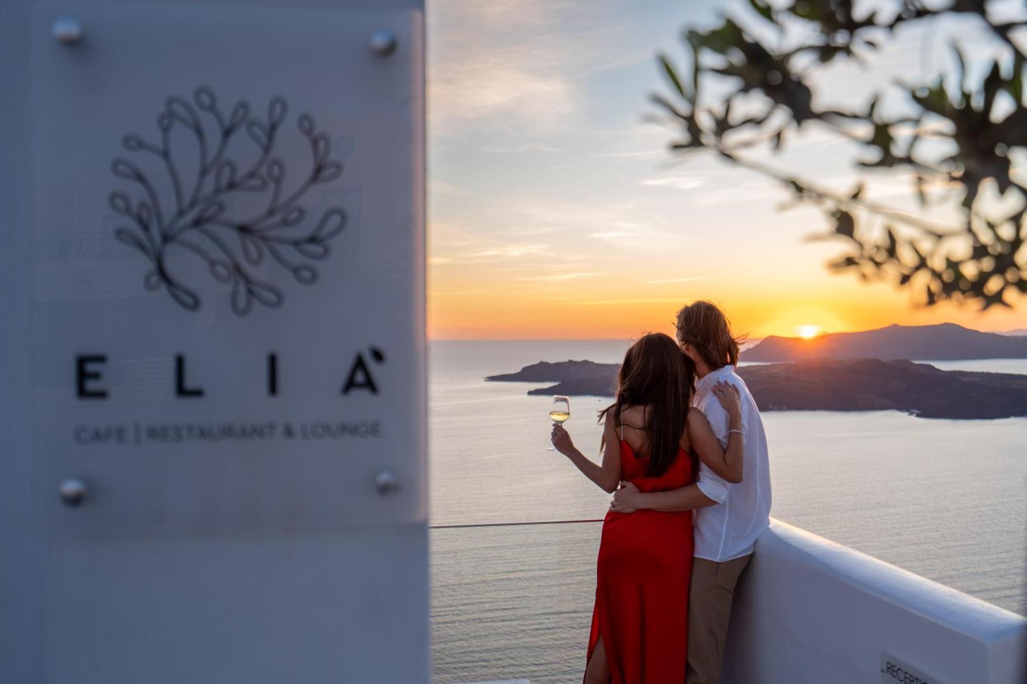 Petit Palace Suites (Adults Only) Fira  Exterior photo