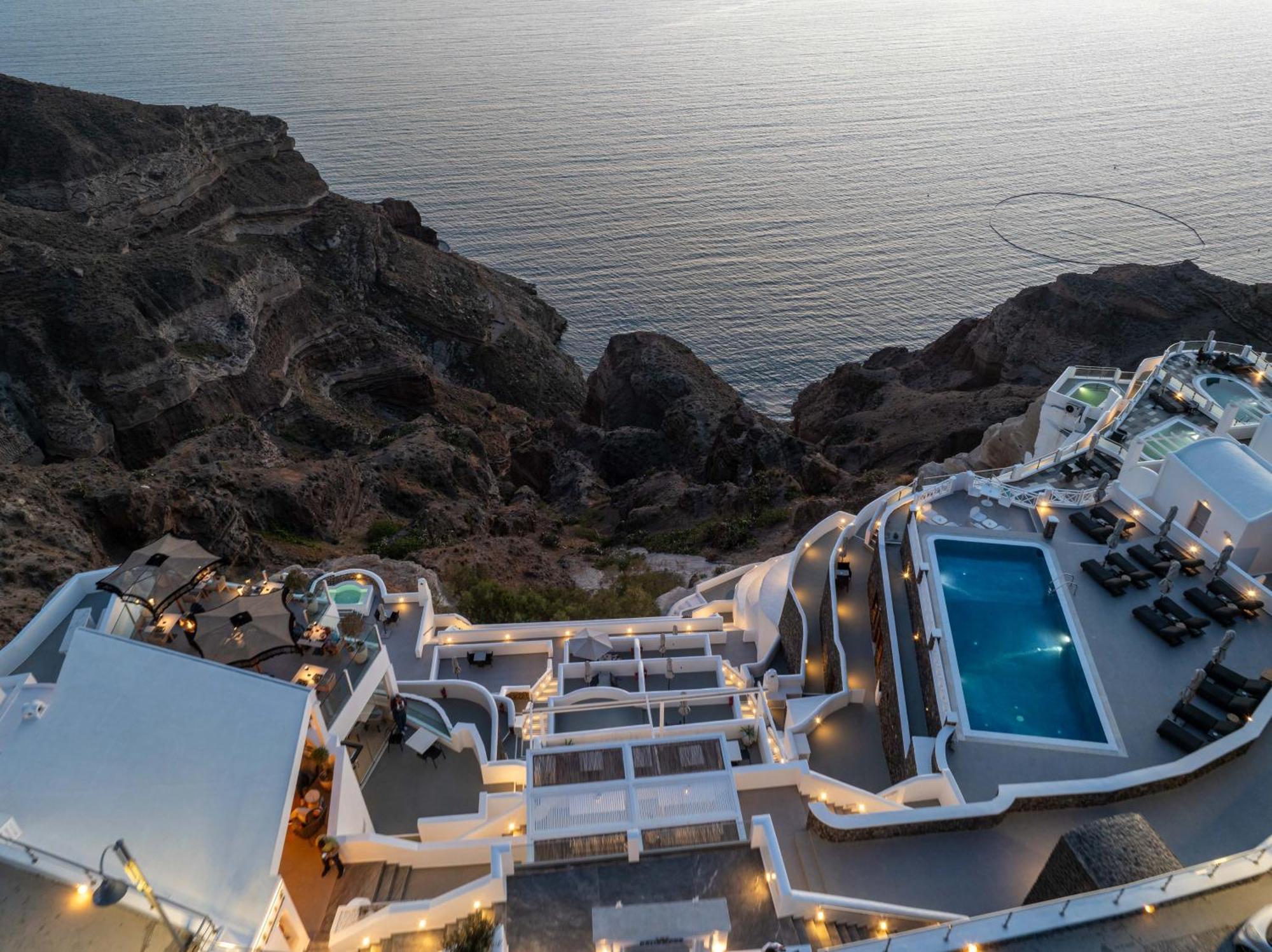 Petit Palace Suites (Adults Only) Fira  Exterior photo